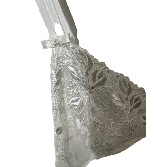 INTIMO AMORE WHITE LACE SHEER CHEMISE LINGERIE TOP SIZE LARGE - Picture 8 of 13